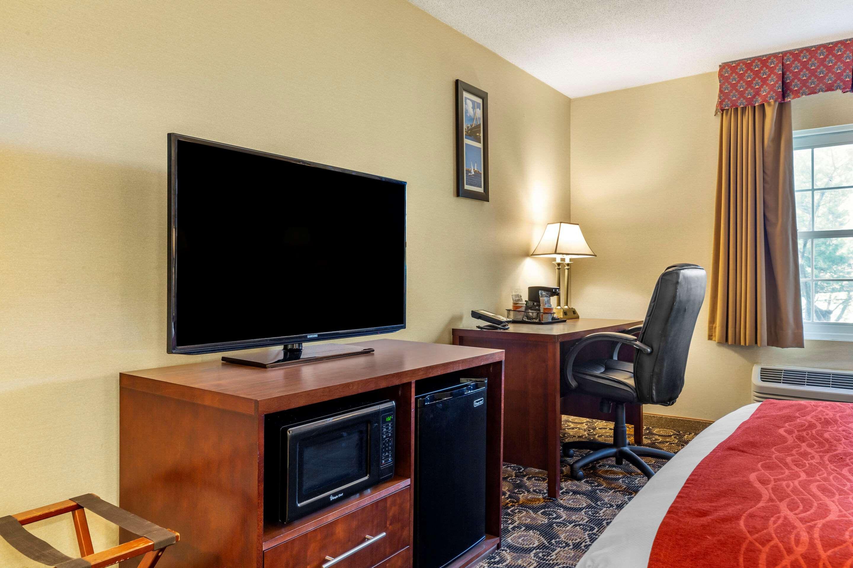 Comfort Inn Rockland - Boston Экстерьер фото