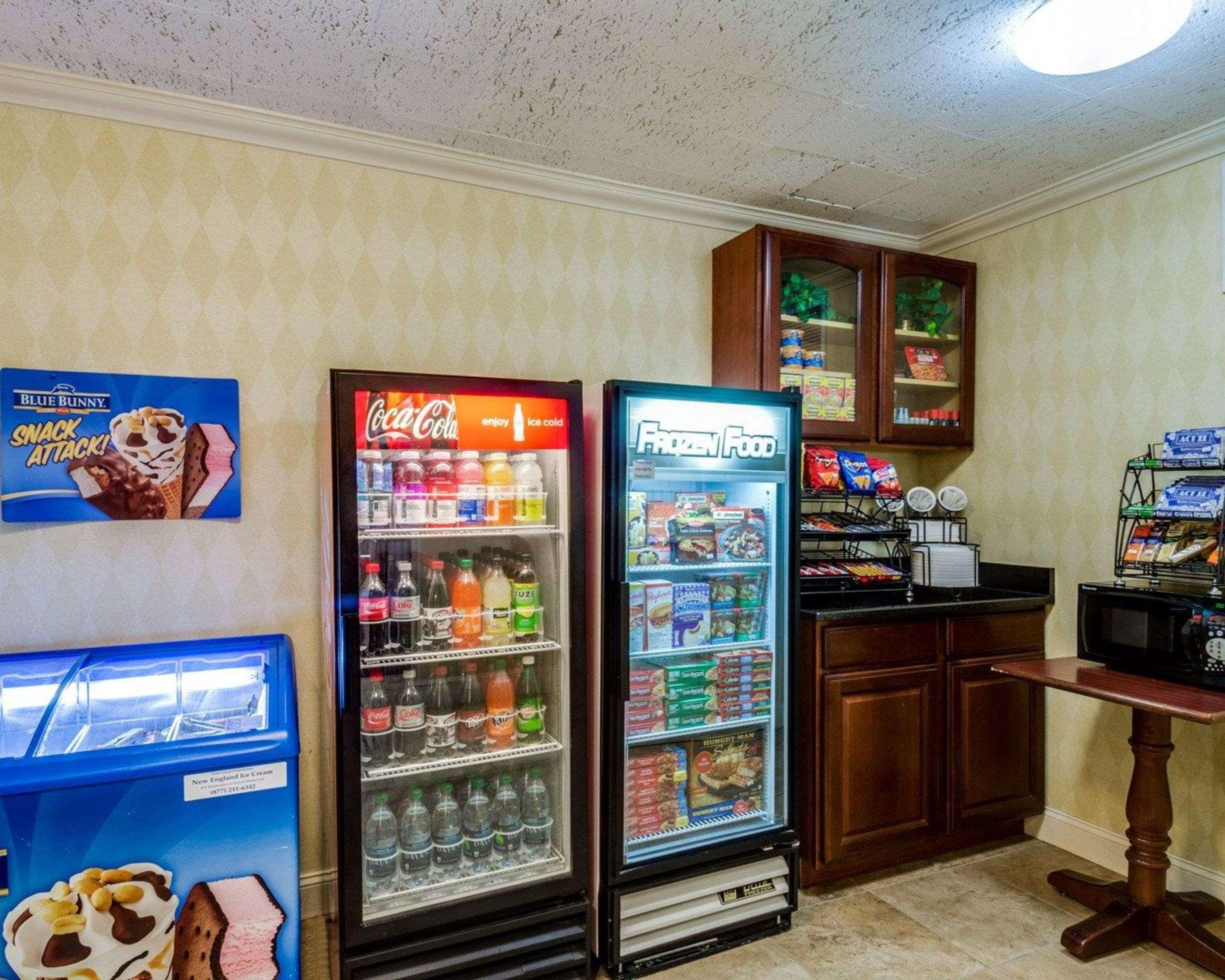 Comfort Inn Rockland - Boston Экстерьер фото
